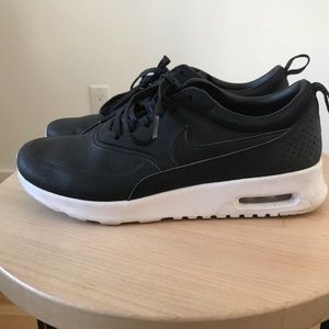 NIKE AIRMAX THEA SNEAKERS